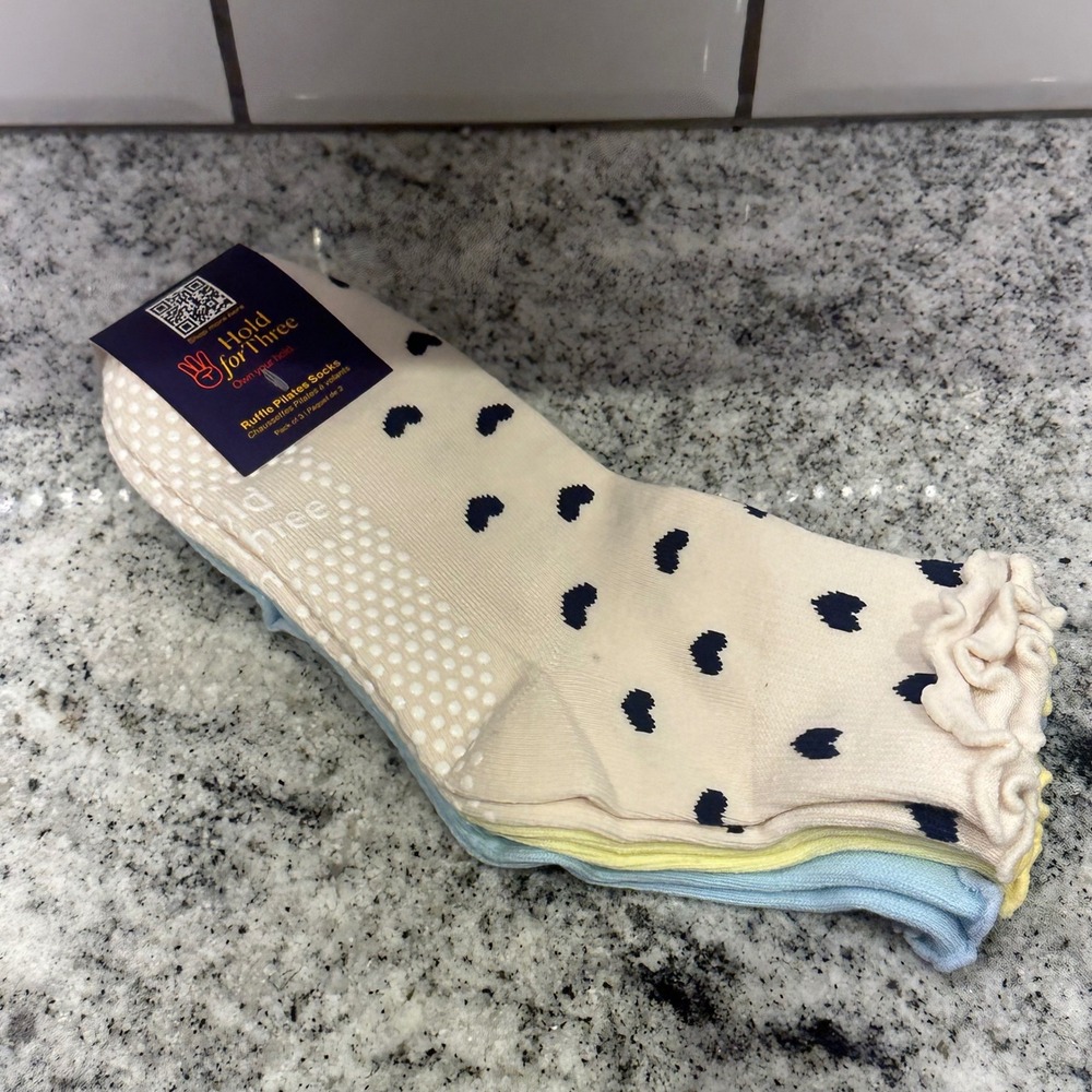 Hold for Three Women OS Ruffle Pilates Socks Blue Yellow Ecru Heart 3-Pack NWT